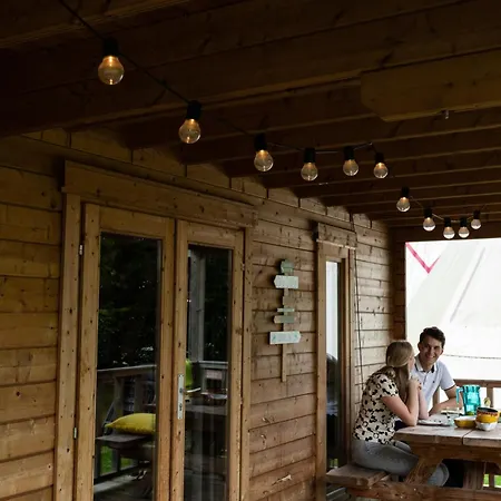 Lego Huisje Glamping * Voorthuizen